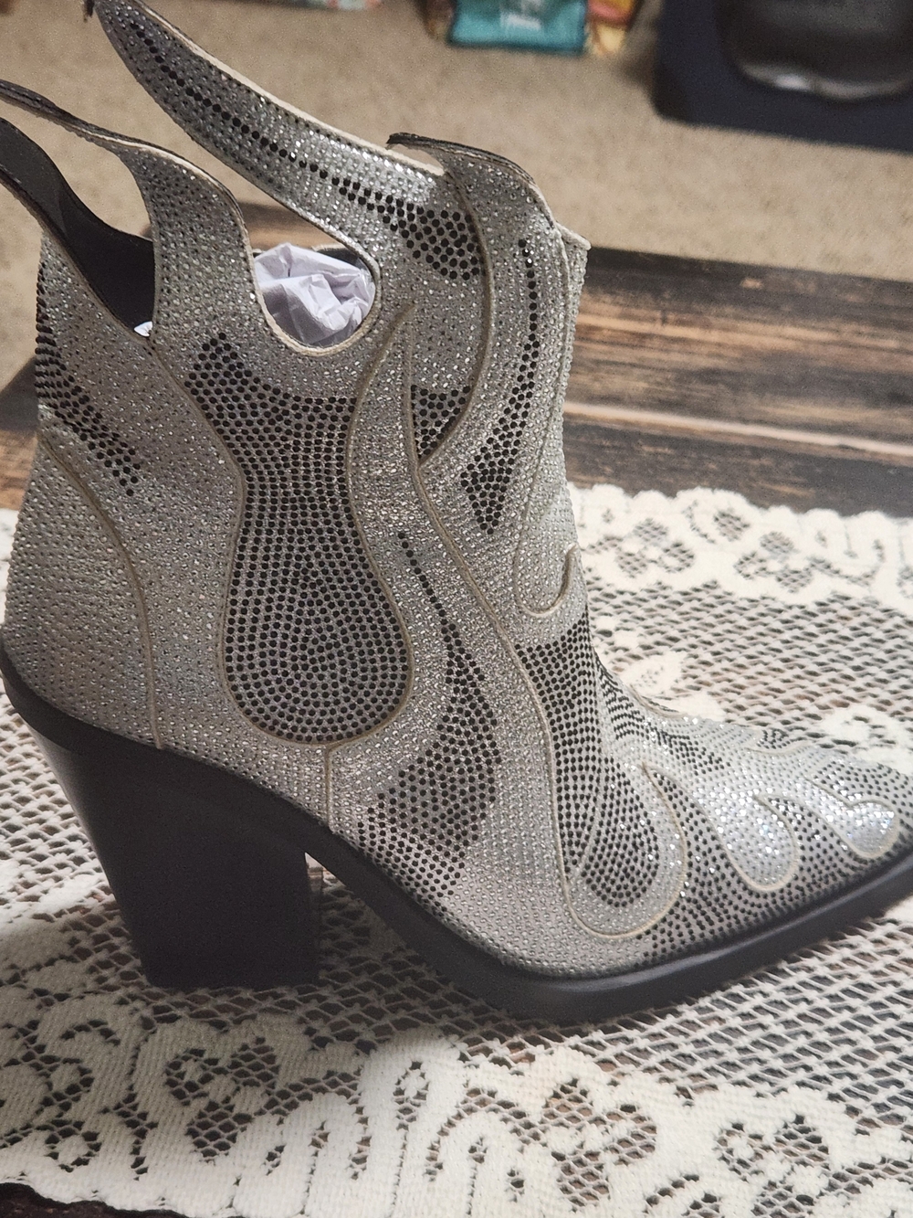 Feinlina Rhinestone Flame Ankle Boots Silver Sparkly Western Booties NIB 7.5